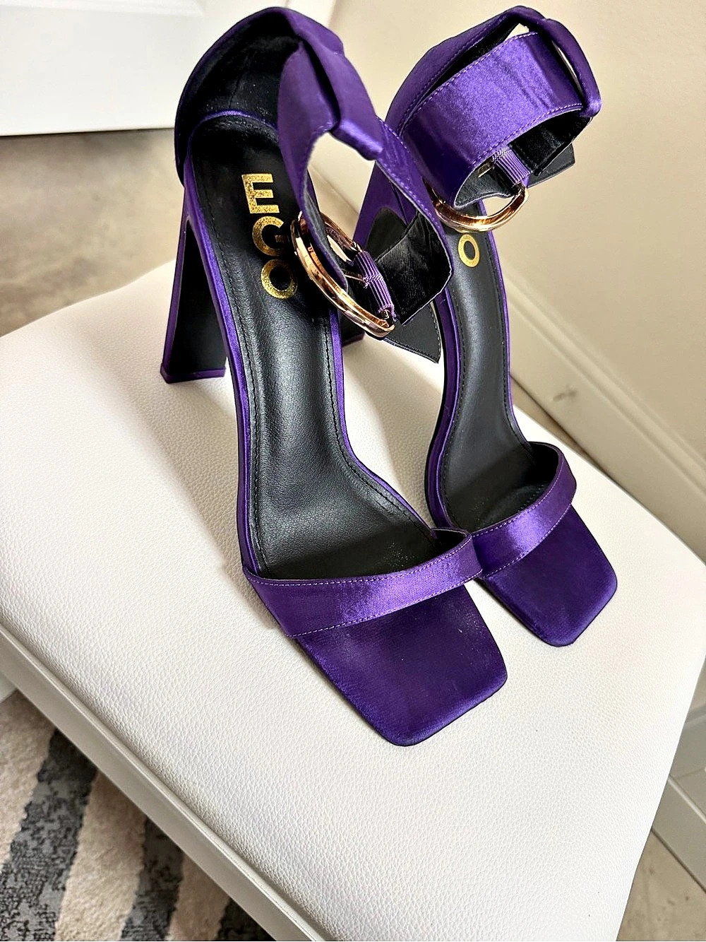 EGO Purple Square Toe Heels Like New